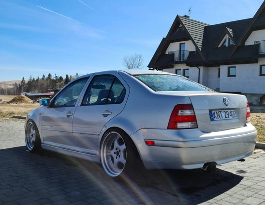 Volkswagen Bora cena 21500 przebieg: 220000, rok produkcji 1999 z Darłowo małe 92